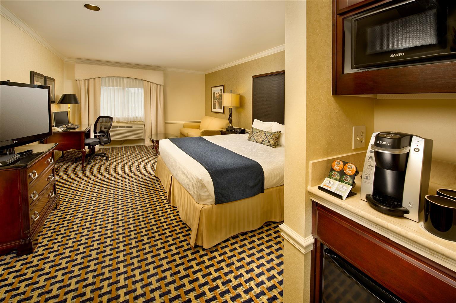 Best Western Plus Puyallup Hotel Экстерьер фото