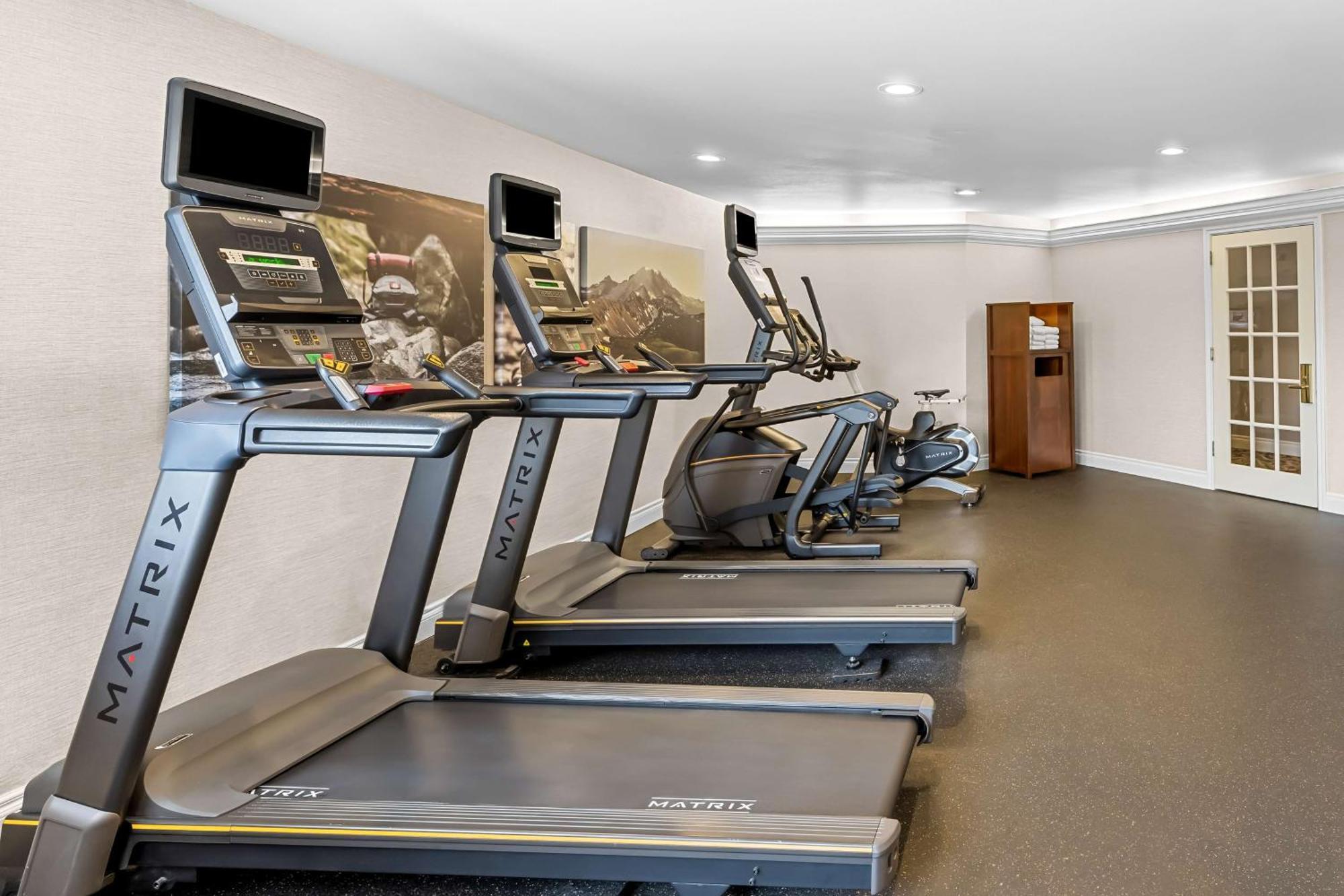 Best Western Plus Puyallup Hotel Экстерьер фото