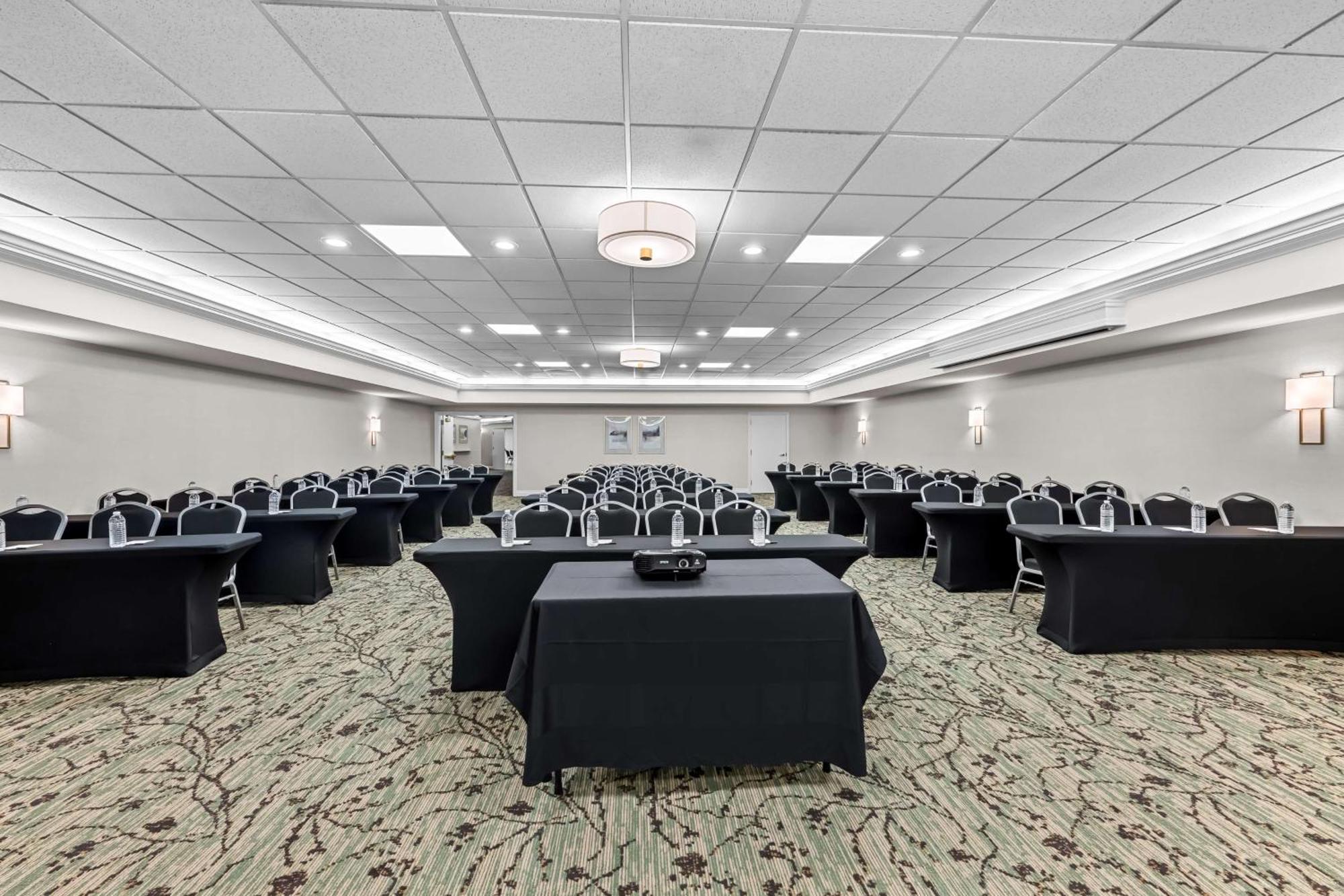 Best Western Plus Puyallup Hotel Экстерьер фото