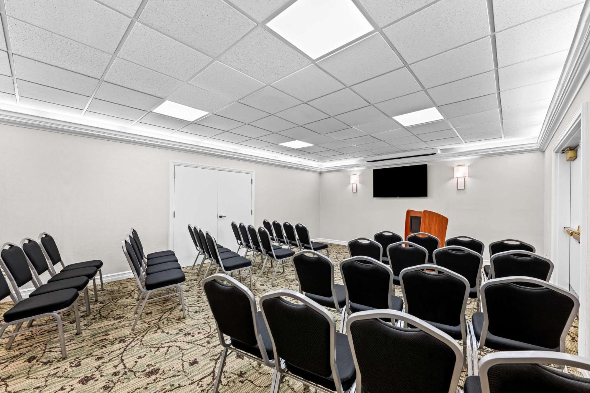 Best Western Plus Puyallup Hotel Экстерьер фото